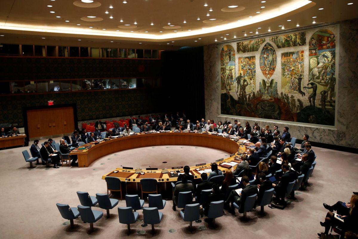 Всього чотири країни проголосували разом з Росією за запропонованим текстом / фото REUTERS Всього чотири країни проголосували разом з Росією за запропонованим текстом / фото REUTERS