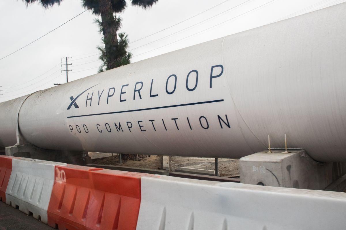 Hyperloop состоит из аэродинамической трубы и капсулы / фото Okras / wikipedia.org
