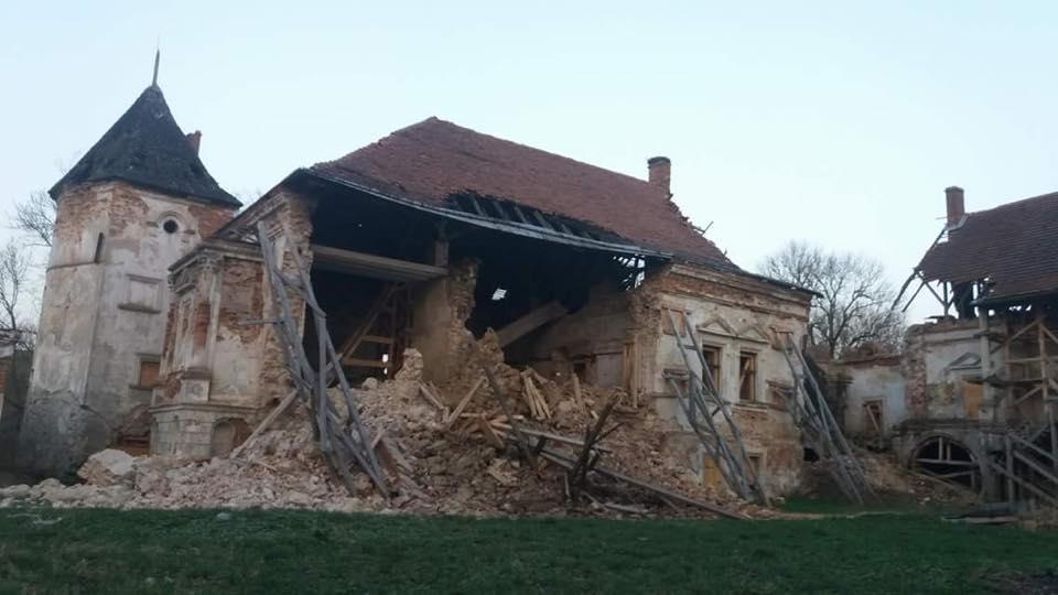 Про руйнацію Поморянського замка краєзнавці говорять вже давно / Фото facebook.com/NGO.ContrForce Про руйнацію Поморянського замка краєзнавці говорять вже давно / Фото facebook.com/NGO.ContrForce