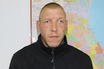 Катували розпеченою кочергою: у РФ господарі автомийки тримали в рабстві білоруса, який приїхав на заробітки Катували розпеченою кочергою: у РФ господарі автомийки тримали в рабстві білоруса, який приїхав на заробітки