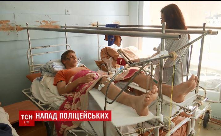 В Николаеве парень обвиняет полицейских в избиении / Скриншот, ТСН