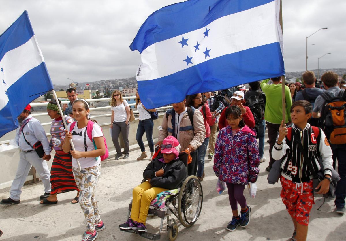 Мигранты в Мексике, иллюстрация / REUTERS