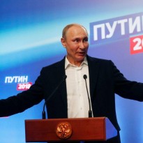 Путин получил удостоверение президента и похвастался, что победил на самых 