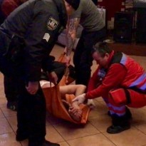 В Киеве массовая драка у кафе закончилась поножовщиной (фото, видео)