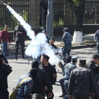 Armenia opposition leader announces 