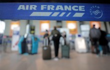 Во Франции железнодорожники и сотрудники авиакомпании Air France снова бастуют