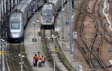 Во Франции началась одна из крупнейших забастовок в истории: ожидается массовая отмена рейсов (фото)