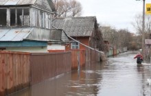 В Україну знову прийшла «велика вода»: які регіони найбільше страждають від весняного потепління (відео)