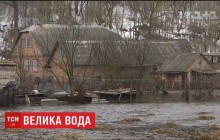 "Риба плавала в хаті": на Полтавщині паводки затопили будинки людей