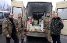 Священники Винницкой епархии УПЦ передали гуманитарную помощь бойцам и жителям дома милосердия в Донецкой области