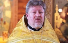 Талант не оценили: в России священник спел "Мурку" на церковном застолье (видео)