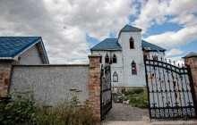 Война на Донбассе не оставила в некогда элитных Песках ни одного уцелевшего дома (видео)