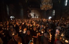 Митрополит Онуфрий в Киево-Печерской лавре возглавил утреню Великой Пятницы с чтением 12-ти Страстных Евангелий
