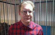 Российского поэта приговорили к общественным работам за стихи об Украине (видео)