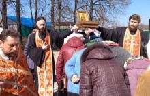 У село на Чернігівщині прибув ковчег з часткою мощей великомученика Пантелеімона