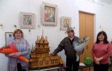 У Козятині до Великодня презентували макети дерев'яних церков, які створив місцевий майстер
