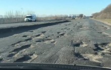 "Думали, що гірше не буває": у мережі показали жахливий стан траси Київ – Одеса (відео)