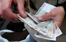 На тлі протестів почався одночасний обвал білоруської та російської валюти