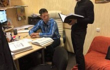 У Києві затримали співробітника суду і екс-прокурора, які "крали будинками"