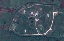 Вирви від вибухів замість хімзброї: опубліковано супутникові знімки, зроблені після авіаударів у Сирії