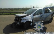 Под Одессой иномарка столкнулась с отбойником: погиб ребенок, пострадали три человека