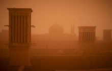 Іранське місто Єзд накрила піщана буря (фото, відео)