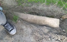 На Волині виявили єврейські надгробки, які використовувалися в якості бордюрів