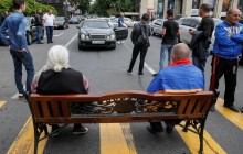 В Ереване возобновились акции протеста, люди перекрывают дороги (фото)