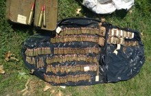 У Донецькій області на пустирі знайшли великий арсенал боєприпасів (фото, відео)