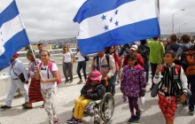 Білий дім дозволив військовим зупинити караван мігрантів "смертоносною силою" в разі необхідності