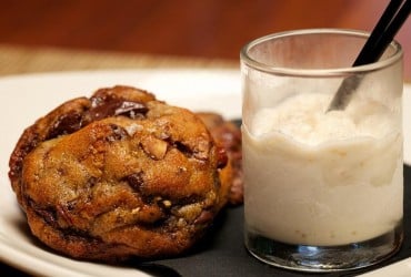 Лікар Комаровський пояснив, чи шкодять молочні продукти здоров'ю