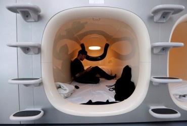 Новий тренд: блогер розповів про плюси і мінуси капсульних готелів