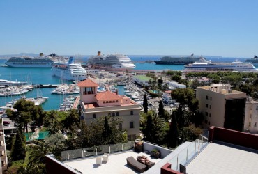 З Пальма-де-Майорки почнуть радикально виживати туристів