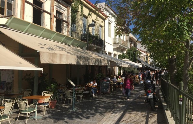 Греция расширяет условия получения "золотых виз"