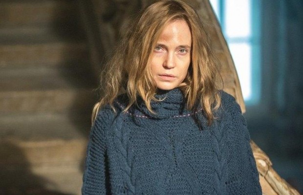 "Клей, бензин, грибы, экстази, героин": российская певица рассказала, какие наркотики испытала на себе