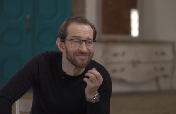 Популярний російський актор назвав Київ улюбленим містом (відео)