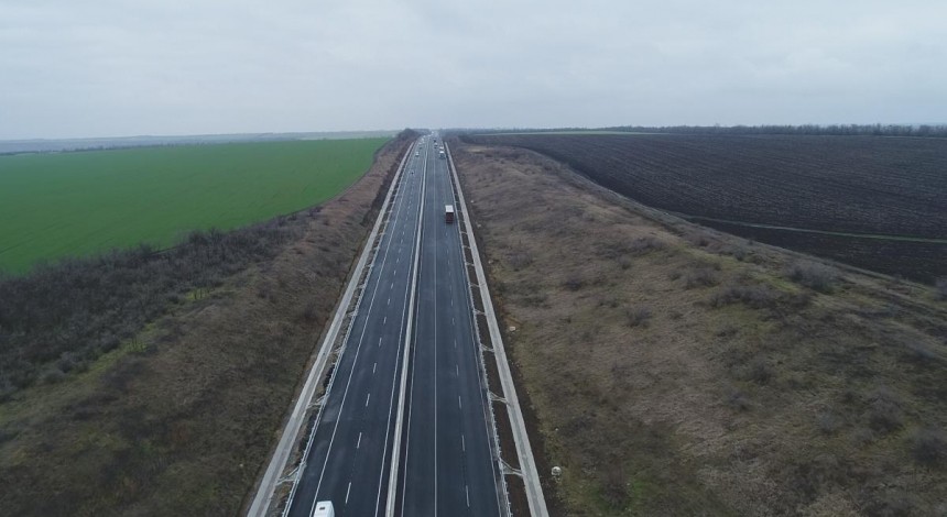 На українських дорогах можуть з'явитися шумові смуги