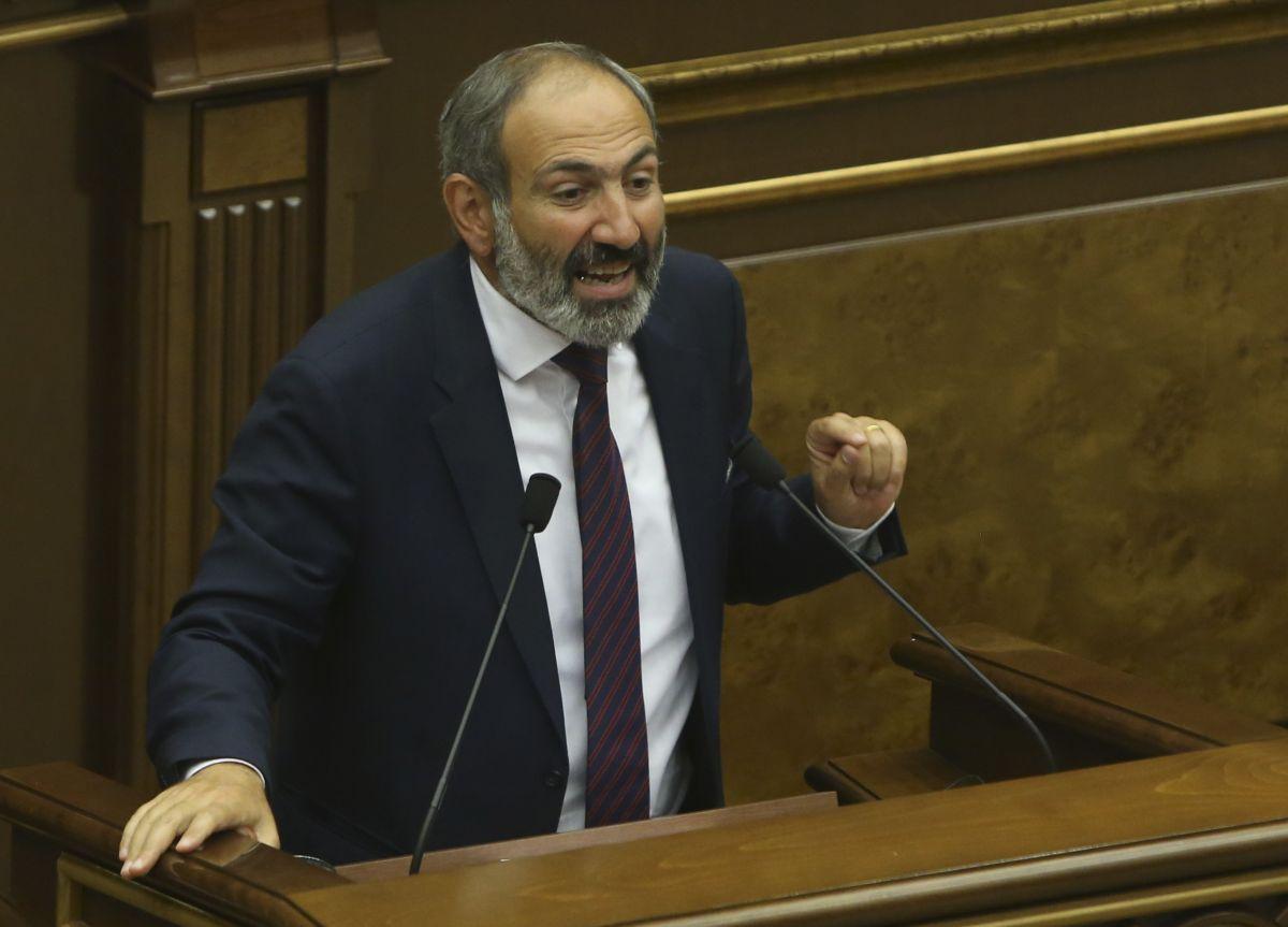 Никол Пашинян призвал к отказу от Карабаха / фото REUTERS