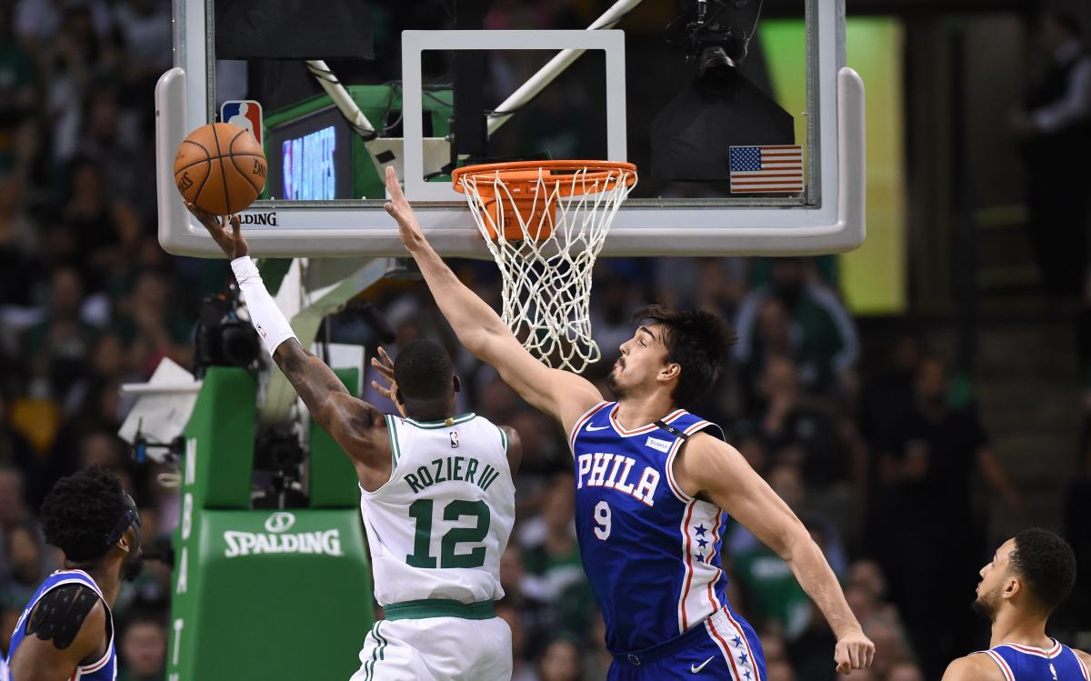 Бостон - Филадельфия / REUTERS