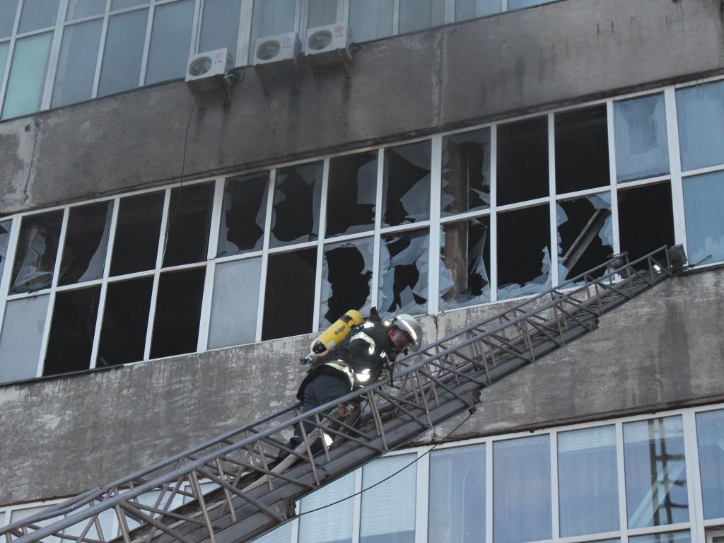 Столичные пожарные ликвидировали возгорание на обувной фабрике / Главное управление ГСЧС Украины в г. Киеве