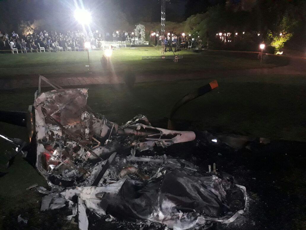 Вертолет привез невесту на свадебную церемонию / фото twitter.com/BombeirosPMESP Вертолет привез невесту на свадебную церемонию / фото twitter.com/BombeirosPMESP