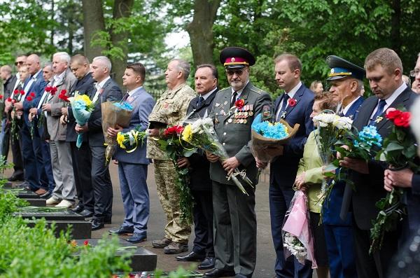 У Тернополі відбулися урочистості з нагоди Дня примирення (Фото, відео) У Тернополі відбулися урочистості з нагоди Дня примирення (Фото, відео)