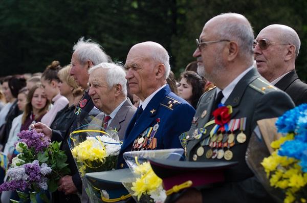 У Тернополі відбулися урочистості з нагоди Дня примирення (Фото, відео) У Тернополі відбулися урочистості з нагоди Дня примирення (Фото, відео)