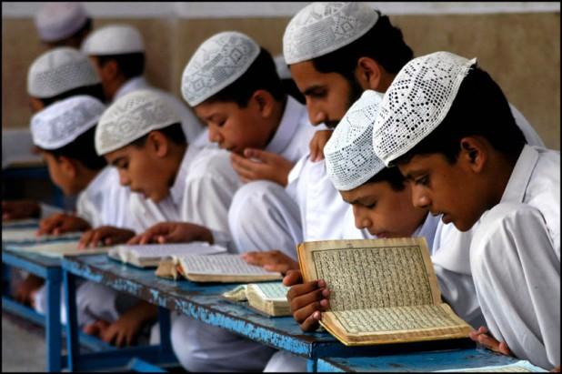 В Пакистане христиане выступают против обязательного преподавания Корана в школах / himalmag.com