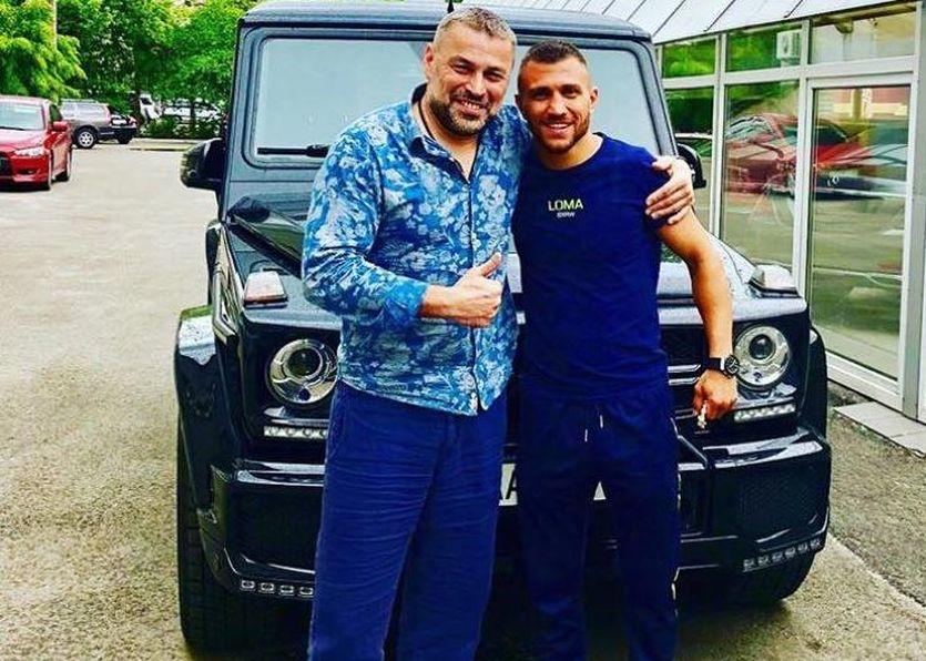 Ломаченко придбав новий автомобіль / facebook.com/luckypunch.net Ломаченко придбав новий автомобіль / facebook.com/luckypunch.net