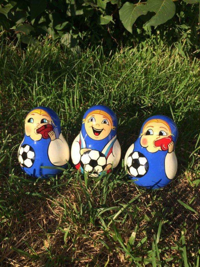 Дехто вбачає в сувенірі натяк на програш збірної Росії / twitter.com/Fake_MIDRF Дехто вбачає в сувенірі натяк на програш збірної Росії / twitter.com/Fake_MIDRF