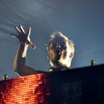 СМИ назвали причину смерти культового диджея Avicii