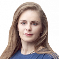 то давно подсчитала, что за одну тренировку поднимаю до 20 тонн. Но сейчас таких подсчетов уже не веду"