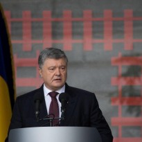 Poroshenko: Donbas seeing hot phase of war, not 