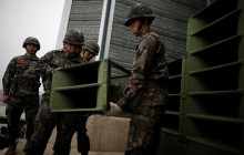 КНДР та Південна Корея почали демонтувати пропагандистські гучномовці на кордоні (фото)